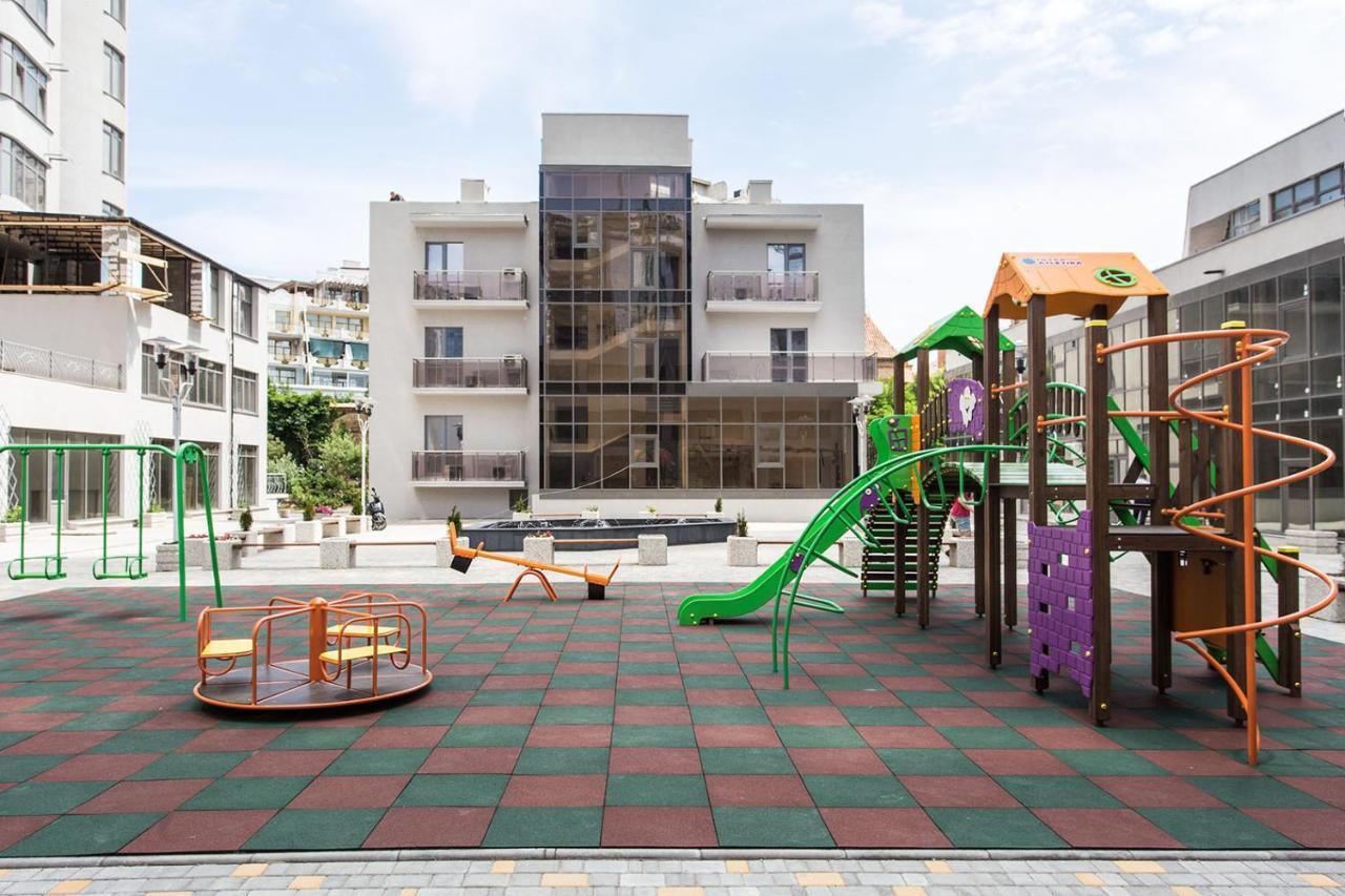 Gagarin Plaza Apartment 70 Square Metres On 12Th Floor Odessa Exterior foto